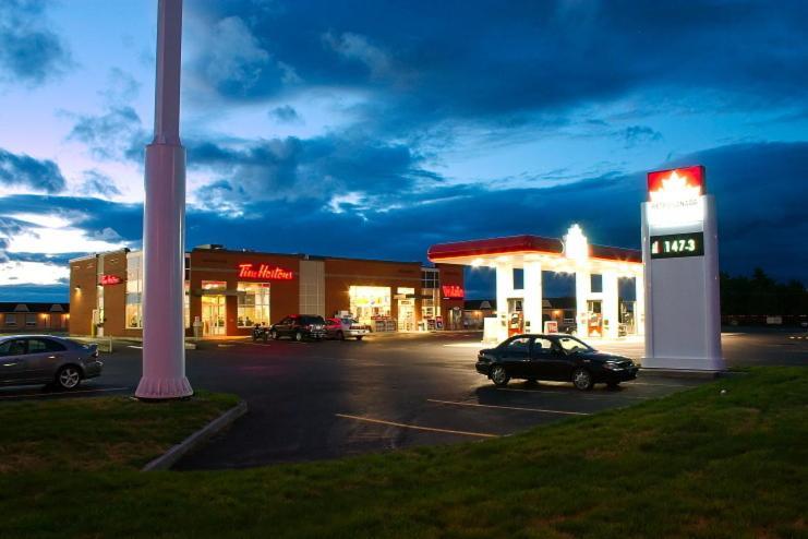 Motel Express Saint-Antonin Екстериор снимка